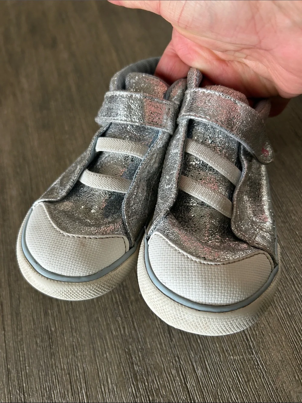 see Kai run Drew Silver, Gently Used, Size 9.
